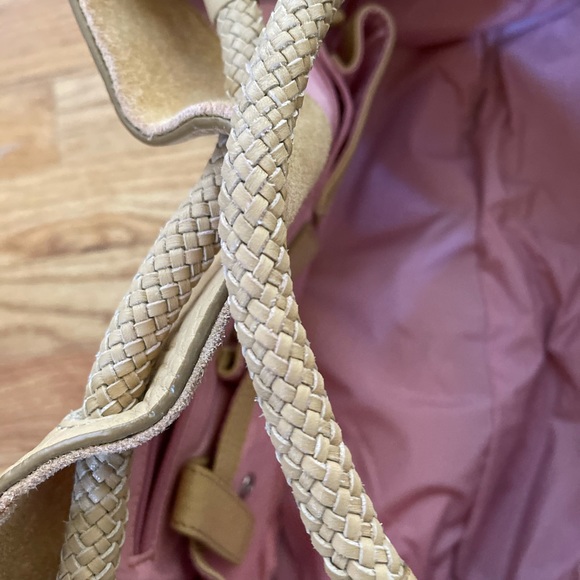 Cole Haan leather diaper bag w/ waterproof lining - Picture 6 of 16